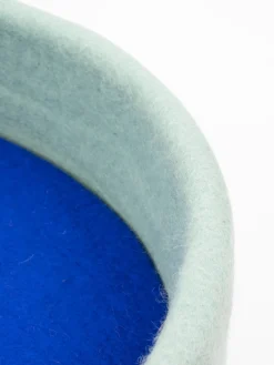 Panier rond pour chat en laine turquoise et bleu royal 40cm Fine - Myfelt