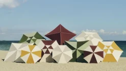 Parasol carré bordeaux 240x240x248cm Terrazza - HAY