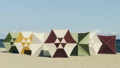 Parasol hexagonal blanc et bordeaux 300x300x240cm Terrazza - HAY