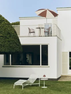Parasol octogonal blanc et bordeaux 200x200x223cm Terrazza - HAY