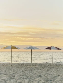 Parasol octogonal blanc et bordeaux 200x200x223cm Terrazza - HAY