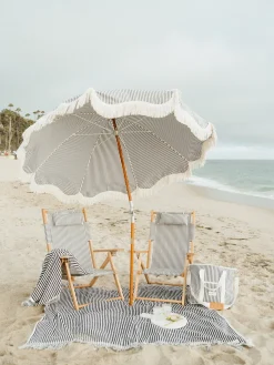 Parasol rond en tissu à rayures bleu marine Laurens Stripe The Premium - Business & Pleasure