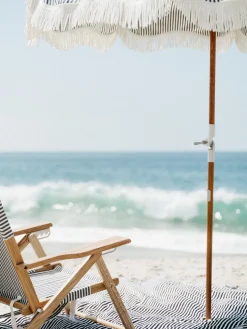 Parasol rond en tissu à rayures bleu marine Laurens Stripe The Premium - Business & Pleasure