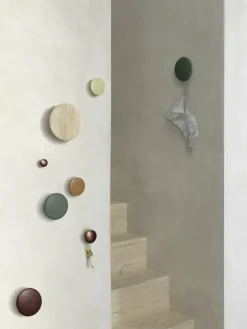 Patère ronde en aluminium cuivré 3,9 cm The Dots - Muuto