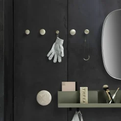 Patère ronde en aluminium rose 2,7 cm The Dots - Muuto