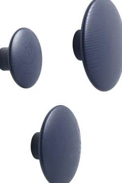 Patère ronde en bois bleu foncé 13 cm The Dots - Muuto