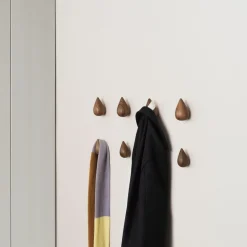 2 Patères en noyer naturel L Dropit Walnut - Normann Copenhagen