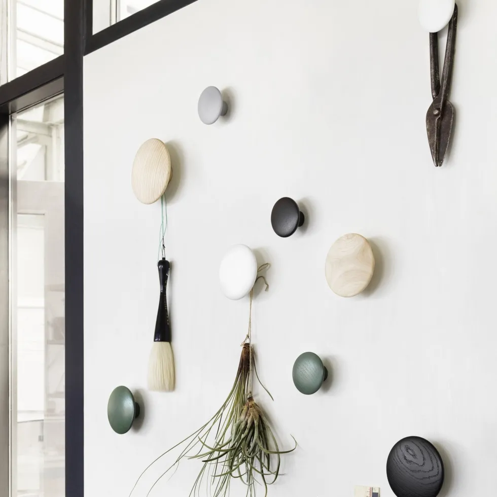 5 Patères rondes en aluminium bleu 5 cm The Dots - Muuto
