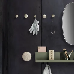 5 Patères rondes en aluminium doré The Dots - Muuto