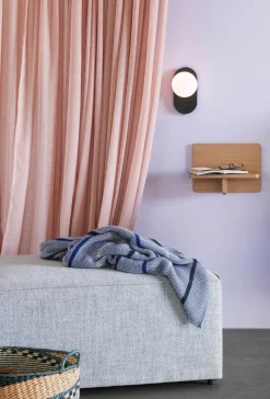 Petite étagère murale en bois de chêne - Hübsch