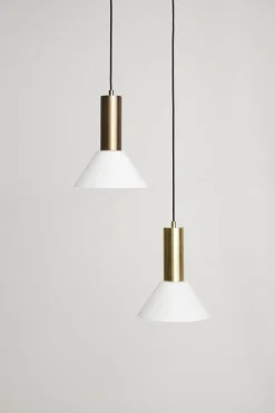 Plafonnier rond en laiton brun et verre blanc Contrast 25cm - Hübsch