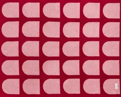 Plaid en coton rose fleuri et jus de cerise 150 x 200 cm Gilli - noo.ma