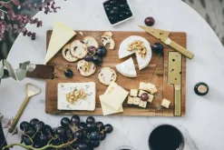 Planche à fromage en bois d'acacia L - DOIY