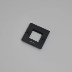 Plaque sans remplissage 1G noir - Buster+Punch