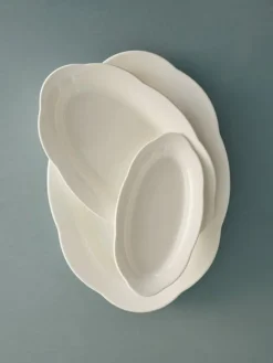 Plat de service ovale en porcelaine blanche 30x21x3,2cm L Silhouette - Serax