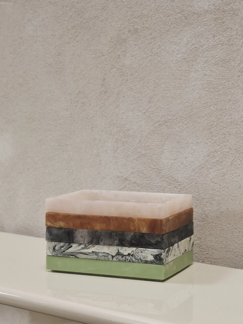Plateau en résine rose 15x10x2,5cm Mist - Ferm living