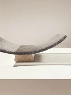 Plateau incurvé en bois et verre gris 36,5cm LOUPY - Mlle Jo