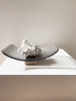 Plateau incurvé en bois et verre gris 36,5cm LOUPY - Mlle Jo