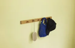 Porte manteau en chêne 60x4cm Cosplay - Hübsch