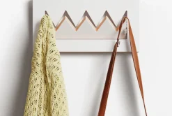 Porte-manteaux en bouleau teinté blanc 40x20cm Fläpps Crownhäng - Ambivalenz