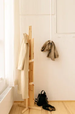 Porte-manteaux en pin 186cm Keeper - Karup Design