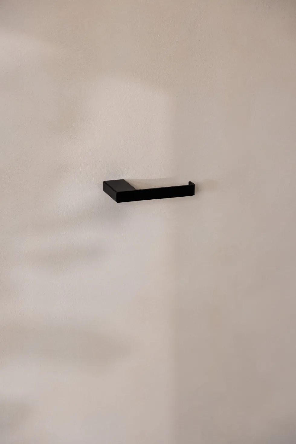 Porte-rouleau papier toilette en acier noir 8x15cm Tuali - Metallbude