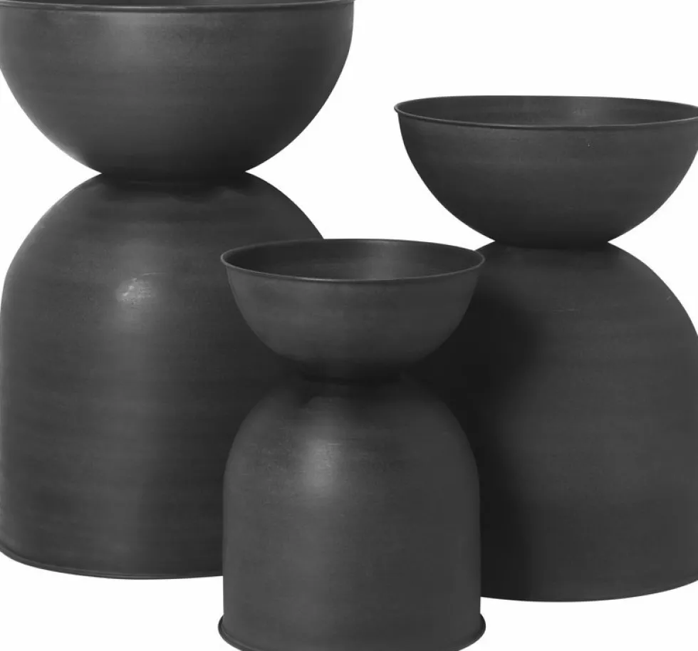 Pot de fleur réversible en fer noir L Hourglass - Ferm Living