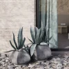 Pot de fleurs en béton fibré gris foncé 64x40cm Arket - 101 Copenhagen