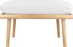 Pouf en chêne avec coussin blanc 71 x 40 cm Lounge Around - UMAGE