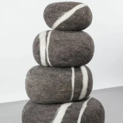 Pouf en laine marron foncé marbré M Oskar - myfelt