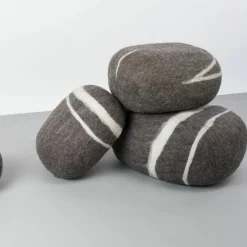 Pouf en laine marron foncé marbré M Oskar - myfelt