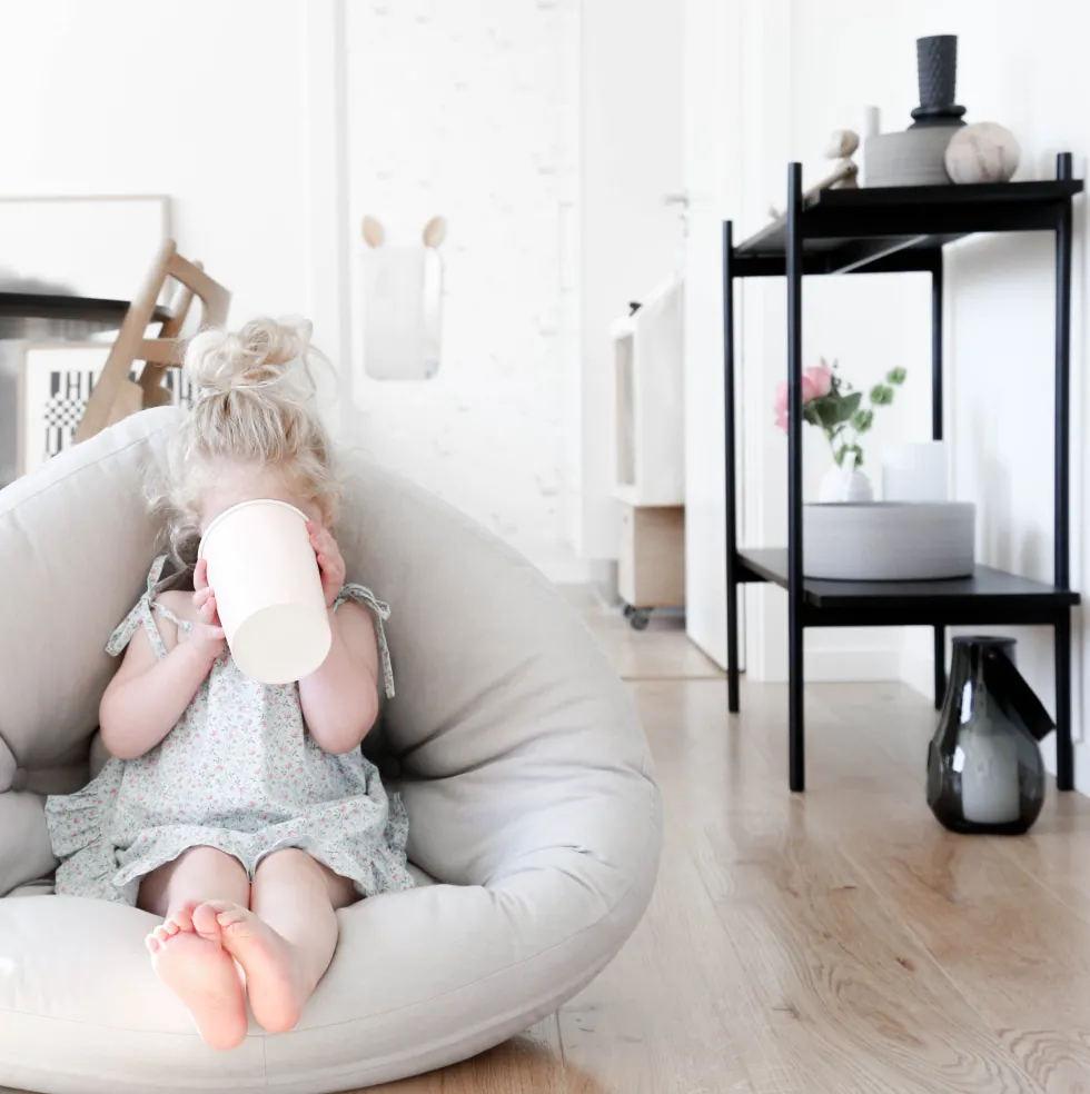 Pouf fauteuil en coton beige 75x80x60cm Mini Nido - Karup Design