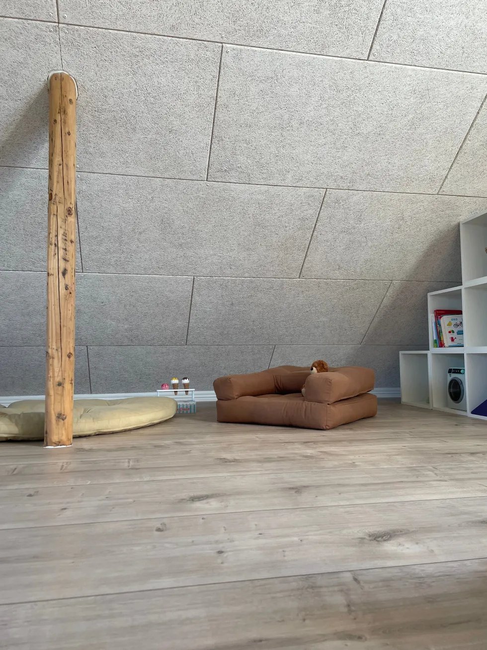 Pouf fauteuil en coton mocca 60x68x24cm Mini Cube - Karup Design