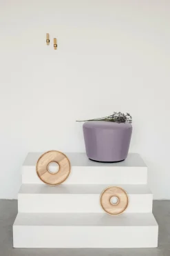 Pouf large en velours beige Naïve - Emko