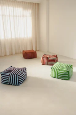 Pouf ottoman carré en coton rayures bordeaux et bleu 55 x 55 x 35cm Otto - Nobodinoz