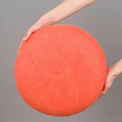 2 Poufs en laine corail et turquoise-gris Felix et Fine - myfelt