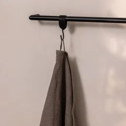 Rail à serviettes rond en acier noir 105cm Vana - Metallbude