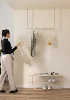 Rail à vêtements carré en acier beige cashew 80x100cm Rubi - Metallbude