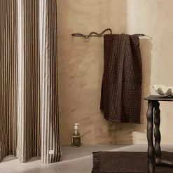 Rideau de douche en coton rayé noir sable 160 x 205 cm Chambray - Ferm Living