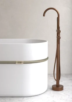 Robinet mitigeur bain-douche sur pied en laiton or rose brossé Corbeau - Kroos
