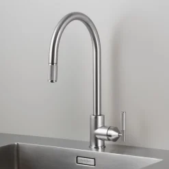 Robinet mitigeur de cuisine avec douchette en métal massif brut argent 37,2 x 25,3 cm - Buster+Punch