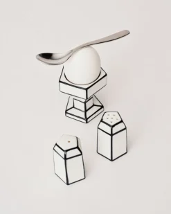 Salière et poivrier en porcelaine blanc et noir Carte Blanche - SERAX