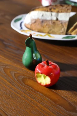 Salière et poivrière en dolomite pomme et poire 10cm - &Klevering