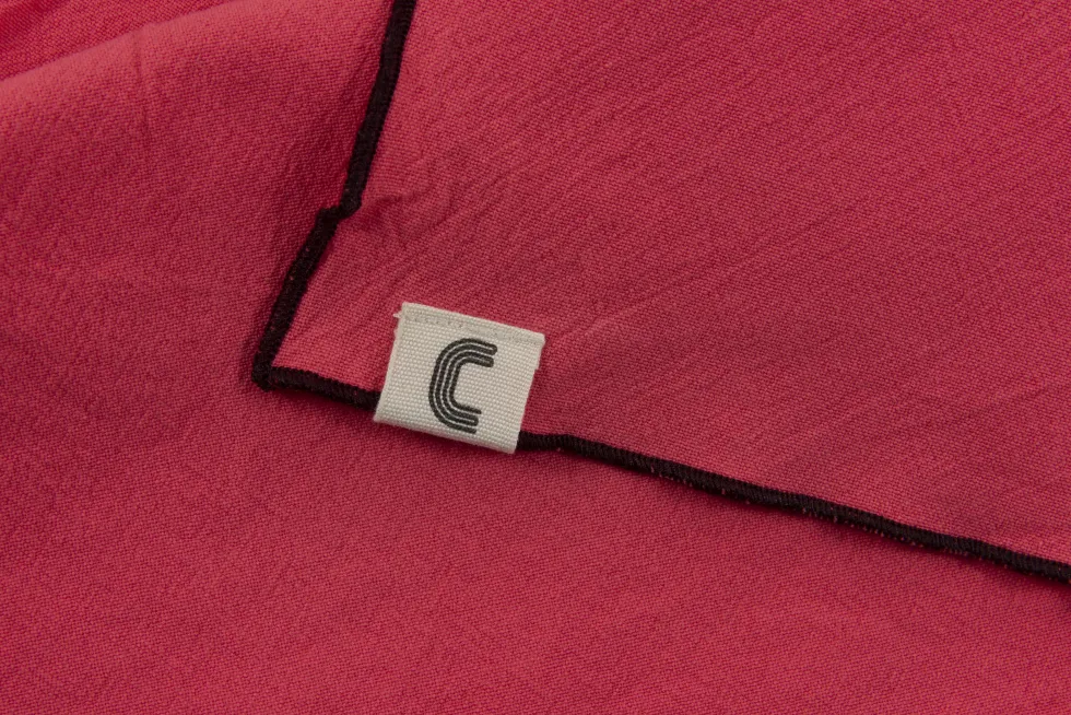 Serviette en coton lavé fuchsia 45 x 45 cm - The Cool Republic