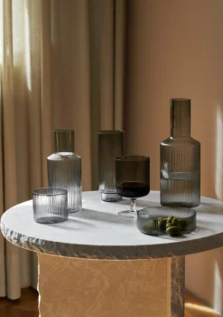 Set de 4 Bols de service en verre gris fumé Ripple - Ferm Living