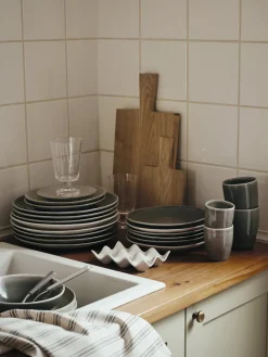 Set de vaisselle pour deux en grès gris Nordic Rain - Broste Copenhagen