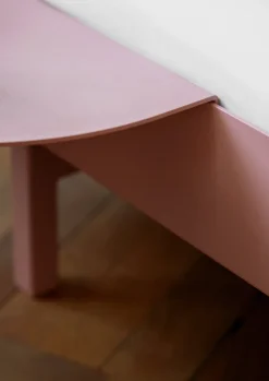 Sommier extensible en acier rose avec lattes 180cm et table de chevet - Moebe