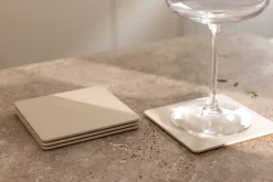4 sous verres carrés en acier beige cashew 10x2cm Kiva - Metallbude