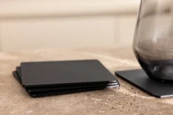 4 sous verres carrés en acier noir 10x2cm Kiva - Metallbude