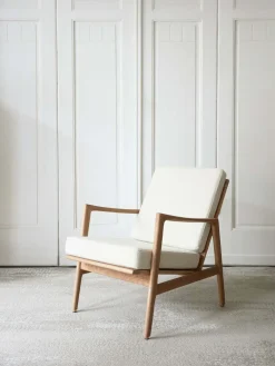 Stefan Lounge Chair Boucle Snow 03 - 366 Concept